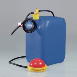 Bombas de pedal OTAL&reg;, PP, con tubo y llave de paso