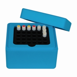 K&uuml;hlblocksysteme FreezeBox&trade;, mit K&uuml;hlkern