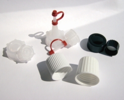 Tapones de pl&aacute;stico moldeado, melamina, para botellas cuadradas serie 310